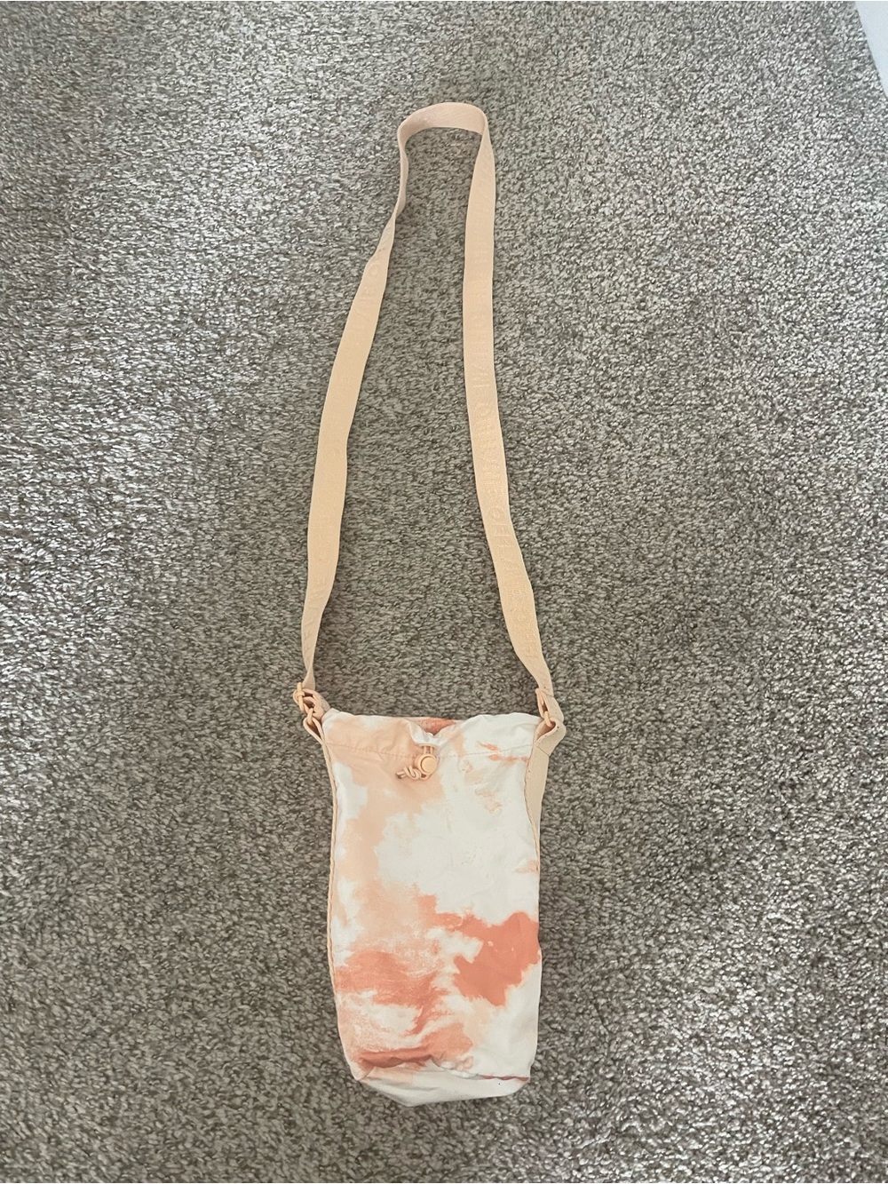 aerie Peach and Cream Tie-Dye Crossbody Bag